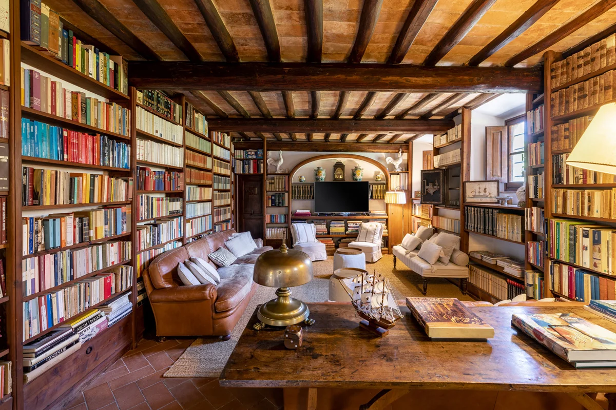 fotografo interni firenze biblioteca villa